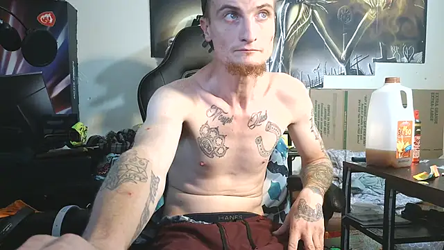 jizzyglizzy92's Live XXX Chat