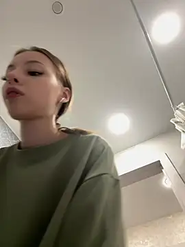 JulyOwens Chat XXX in diretta