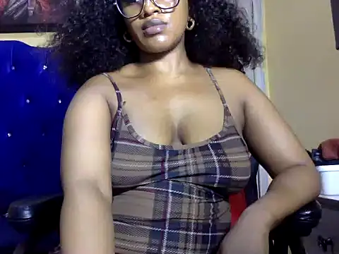 BOOTY_BANGERxxx Adlı Modelin Canlı XXX Sohbeti