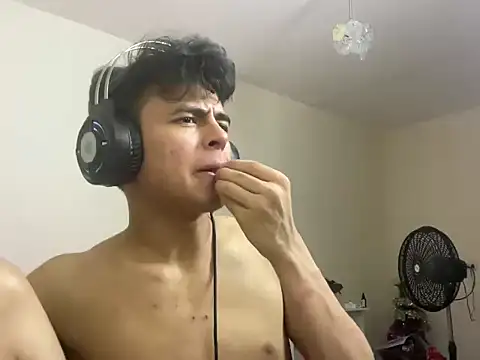 ToddWarren live XXX chat