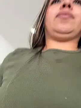 Chat XXX Live Ariana-07