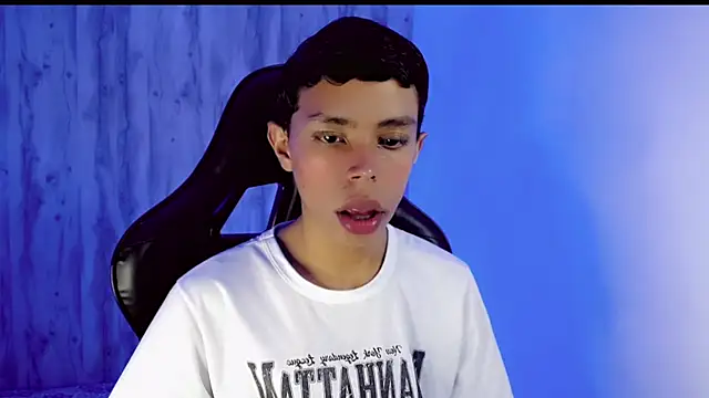 Chat XXX en directo de JeifMoon_