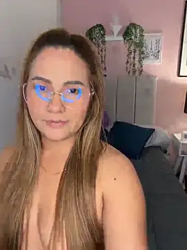 Chat XXX ao vivo de Brenda_Brm