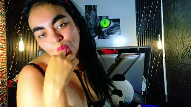 megan_glenda Adlı Modelin Canlı XXX Sohbeti