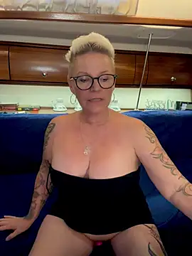 German_Milf Chat XXX live