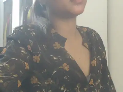 NancyRuvi's Live XXX Chat