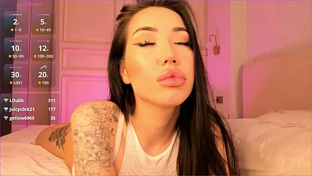 Sury_01's Live XXX Chat
