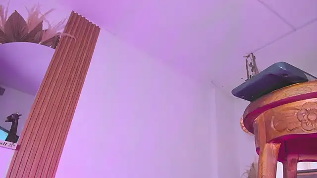 XXX chat uživo modela Sarahis_Valentina
