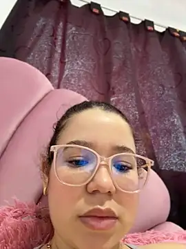 Lucyklein2022 Live XXX-Chat