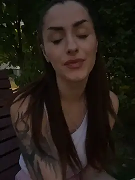 AriaAdda Adlı Modelin Canlı XXX Sohbeti