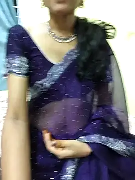 Chat XXX en directo de Cuteteluguammmaie