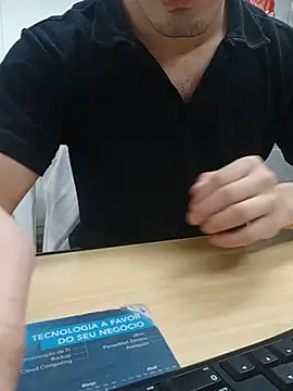 צ'אט XXX בשידור חי של Nutri_Bi