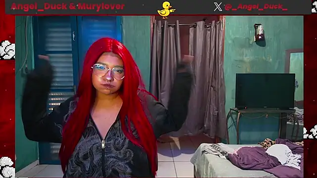 Chat +18 de Angel_Duck ao vivo