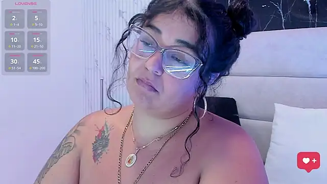 Reginavegaa's Live XXX Chat