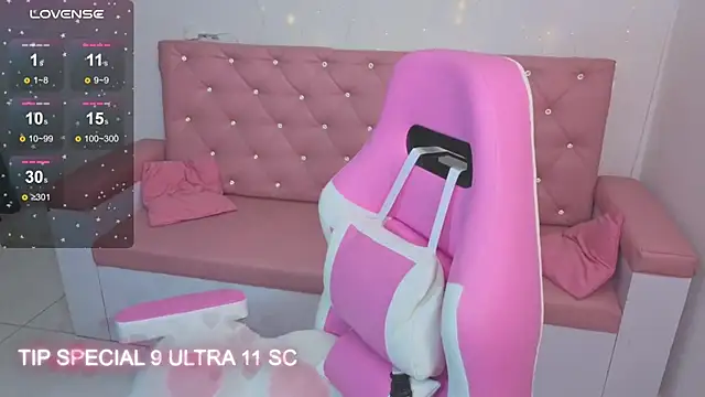 Paris09_v_'s Live XXX Chat