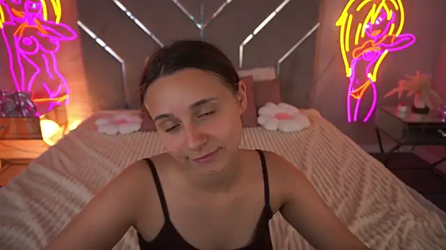 TinyNatalie's Live XXX Chat