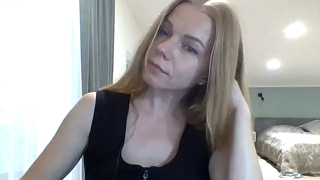 Tina5394's Live XXX Chat