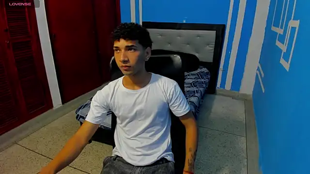 Chat +18 de efrain_boy ao vivo