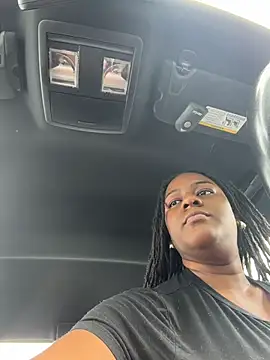 GirthGoddessCoco élő XXX-chatje