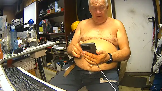 kerzoolee57's Live XXX Chat