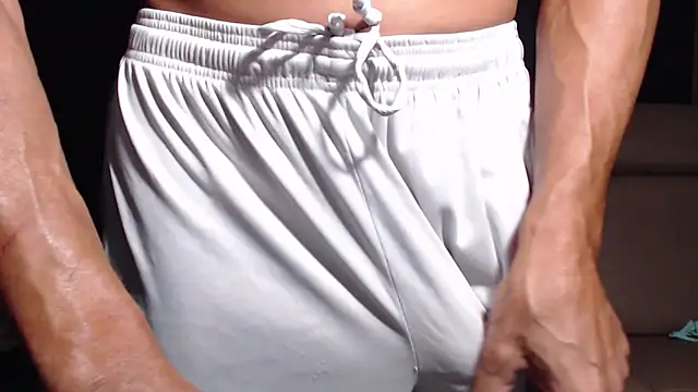 ThickD2C XXX чат на живо