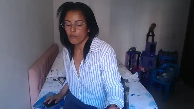 kateleyagrey – Live XXX-chat