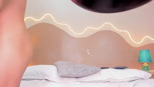 ValeryTrans_'s Live XXX Chat