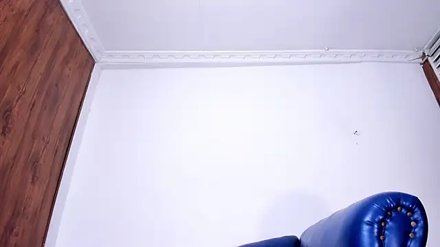 Chat +18 de littlecum18 ao vivo