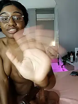 Liastarkk's Live XXX Chat