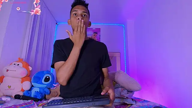 Živý XXX chat dilan_alfonzo