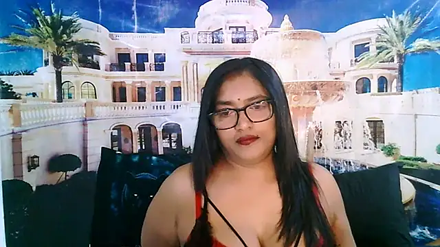 Chat +18 de IndiaBlackPanther ao vivo