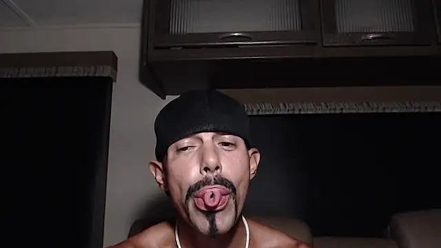 ThickD2C – Naživo XXX chat