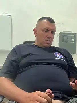 Mike8523 live XXX chat