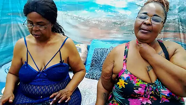SEXY_MATURExx élő XXX-chatje