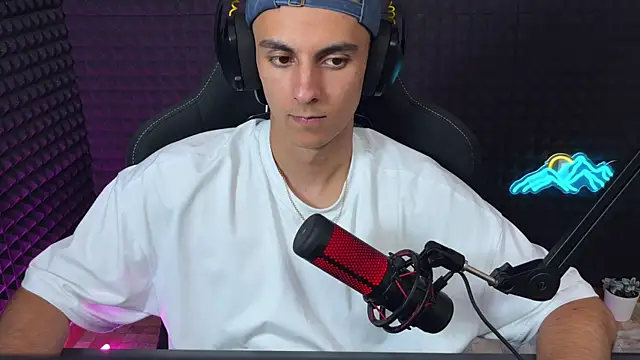 XXX chat uživo modela Hols_20