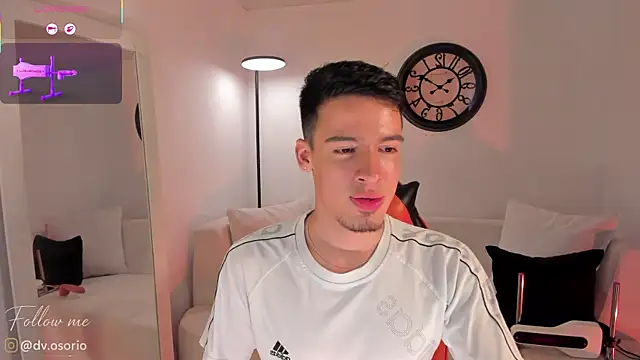 XXX chat uživo modela david_osoriox