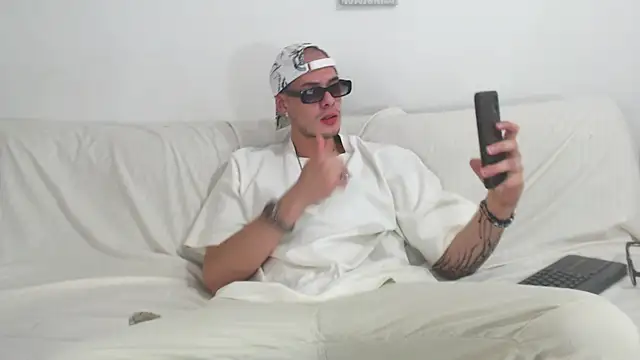Vlad__night Webcam Show