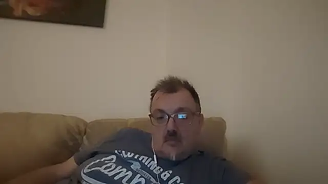 Theitalianpapi's Live XXX Chat