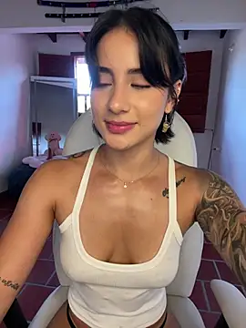 Chatroom XXX en direct de Ale_Lewis