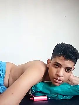 Lukaz_Caballero Adlı Modelin Canlı XXX Sohbeti