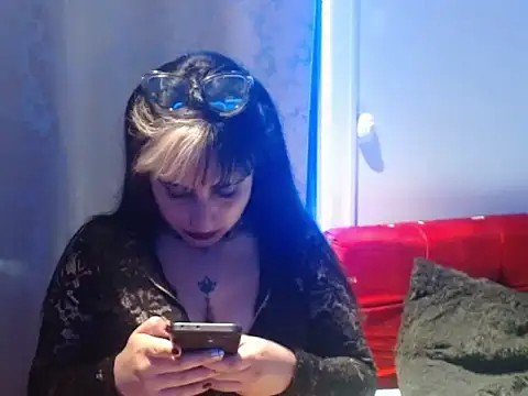 ValkiriaFoX Adlı Modelin Canlı XXX Sohbeti