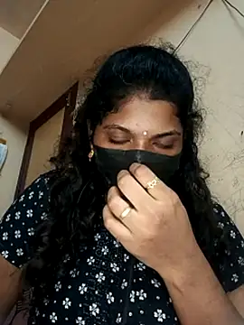 tamilsaisree Live XXX Chat