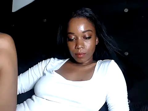 Chat +18 de Cattaleen ao vivo