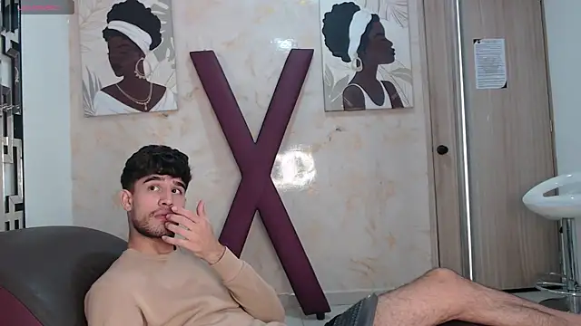 SUCKING_LOVER1 Chat XXX live