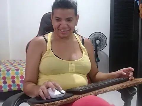 Adriana_0312 live XXX chat