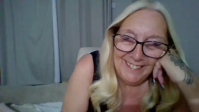 Chanel-56 Live XXX-Chat