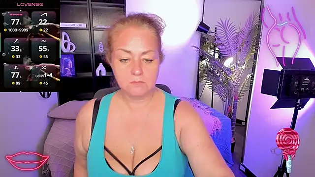 XXX chat uživo modela JenniferLight
