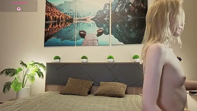 AliceAngelXO élő XXX-chatje