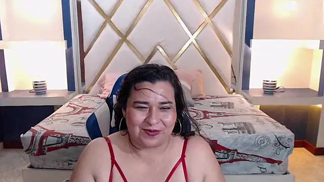 Chat +18 de katiusca_rm ao vivo