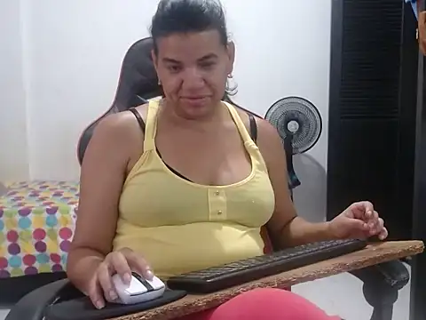 Adriana_0312 Chat XXX live